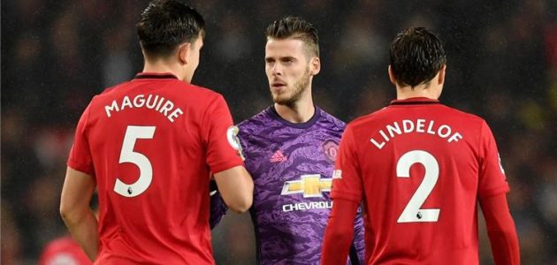 مدافع مانشستر يونايتد يلمح إلى رحيله: أريد أن ألعب