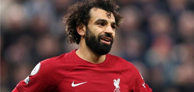 مدافع مانشستر سيتي: محمد صلاح من أصعب 3 مهاجمين واجهتهم في مسيرتي الكروية